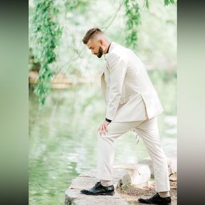 Randall Scott Creme Suit